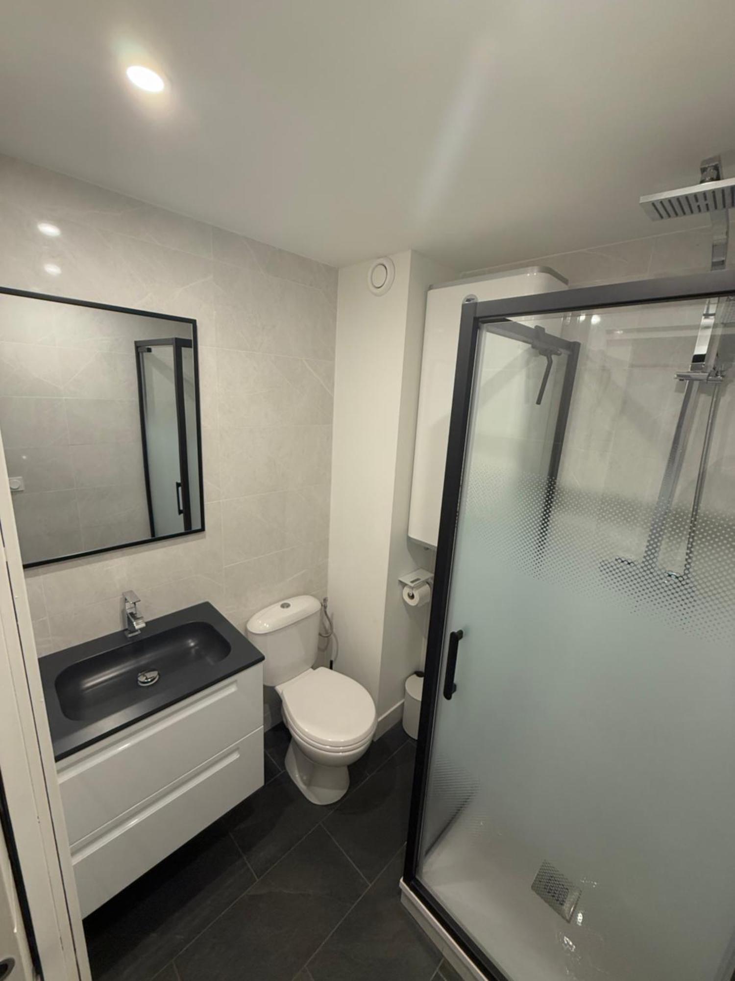 Appartement Neuf A 100m De La *